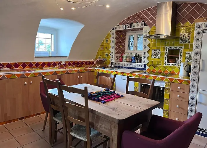 Charmantes Rustico An Guter Lage *