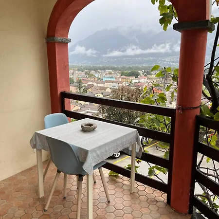 Charmantes Rustico An Guter Lage アスコナ